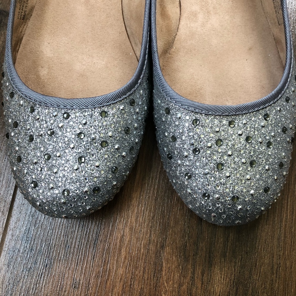 Flats - Picture 2 of 4